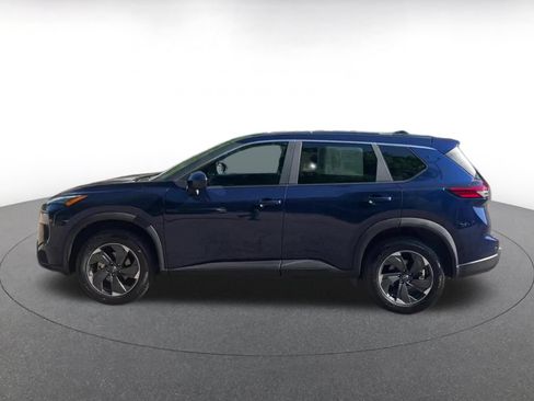 Used 2025 Nissan Rogue SV AWD/4WD image 9