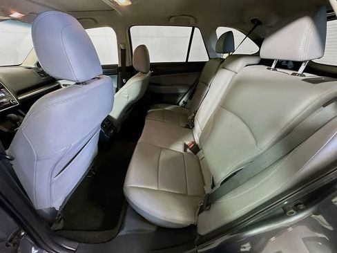 Used 2018 Subaru Outback 2.5i Limited image 24