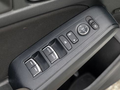 Used 2023 Honda Civic Sport image 17