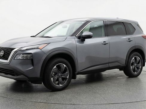 Used 2025 Nissan Rogue SV AWD/4WD image 3