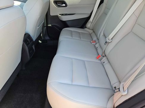 Used 2023 Nissan Rogue SL image 20