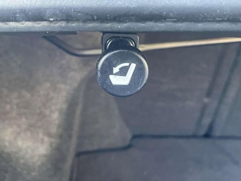 Used 2024 Nissan Altima 2.5 SV image 11