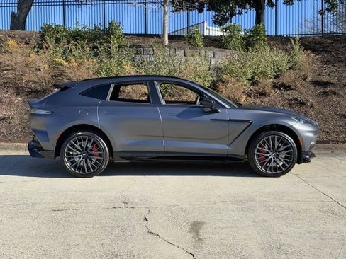 New 2025 Aston Martin DBX 707 image 14