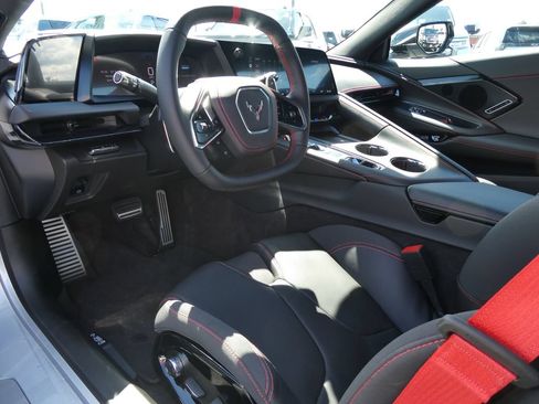 Used 2026 Chevrolet Corvette Stingray Preferred Cpe w/ Z51 Performance Package RWD image 18