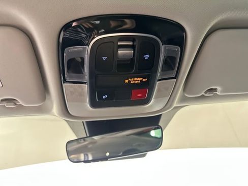 Used 2025 Hyundai Tucson Limited image 24