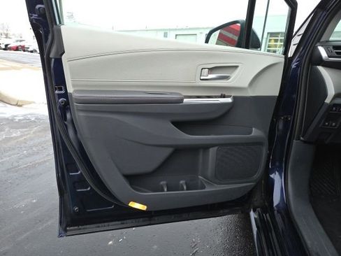 Used 2022 Toyota Sienna XLE image 10