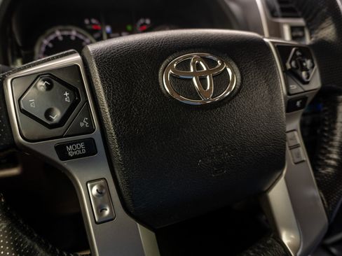 Used 2023 Toyota 4Runner Limited RWD image 31