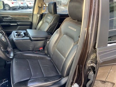 Used 2019 RAM 1500 Laramie image 9