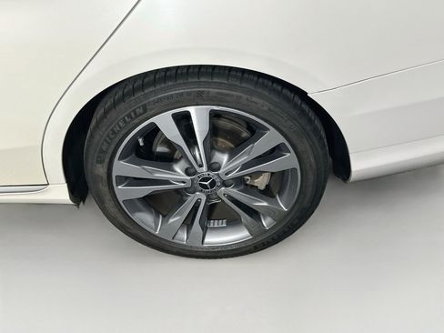 Used 2020 Mercedes-Benz C 300 Sedan image 11