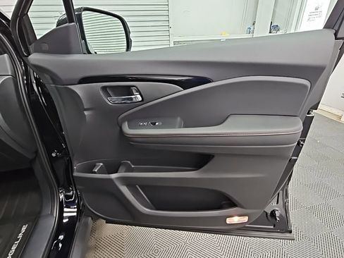 New 2026 Honda Ridgeline Black Edition image 45