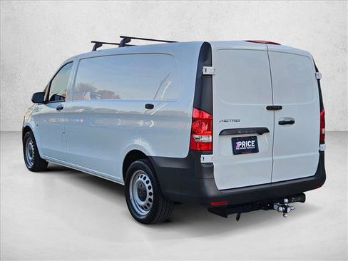 Used 2023 Mercedes-Benz Metris image 8