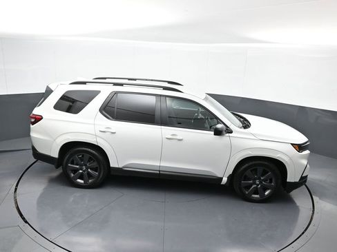 Certified 2023 Honda Pilot Sport image 36