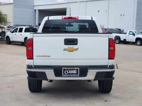 Used 2020 Chevrolet Colorado W/T w/ WT Convenience Package RWD image 6