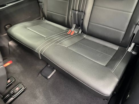 Used 2023 Volkswagen Atlas SE w/ Black Wheel Package FWD image 39