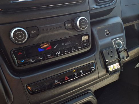 Used 2024 RAM ProMaster 3500 w/ Safety Group image 17