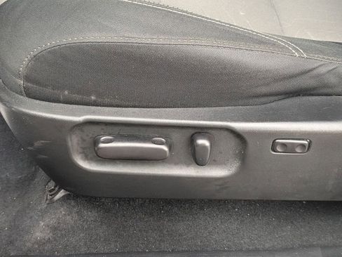 Used 2022 Toyota Tacoma TRD Sport AWD/4WD image 16