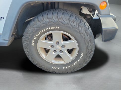 Used 2017 Jeep Wrangler Unlimited Sport w/ Quick Order Package 24S AWD/4WD image 14