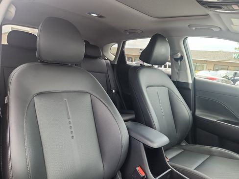 Used 2024 Hyundai Kona Limited AWD/4WD image 33