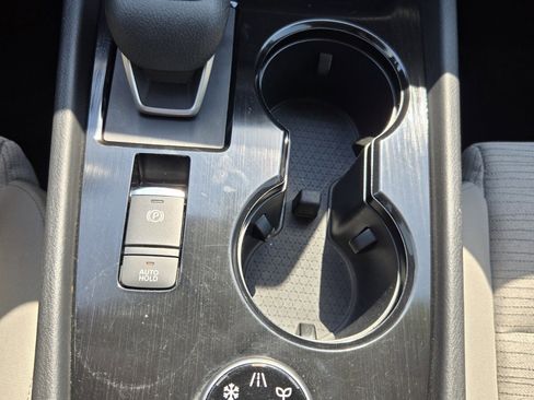 Used 2023 Nissan Rogue SV image 25