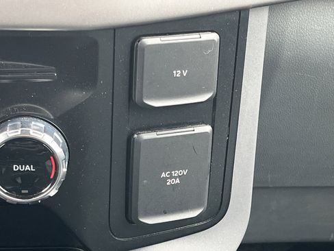 Used 2024 Ford F150 XLT w/ Mobile Office Package image 7