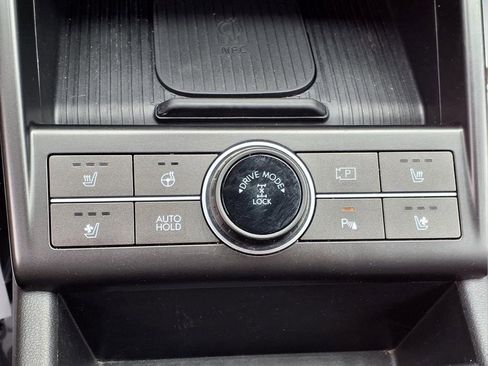 Used 2024 Hyundai Kona Limited AWD/4WD image 14