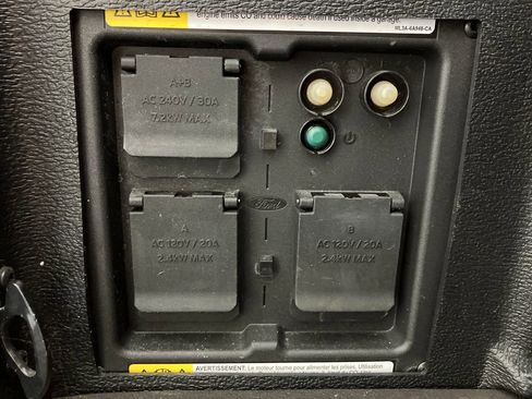 Certified 2023 Ford F150 Limited image 30