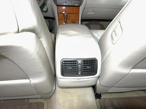 Used 2002 Lexus LS 430 image 75