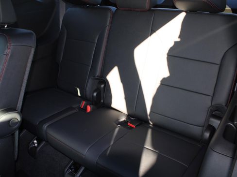 New 2026 Chevrolet Traverse RS image 16