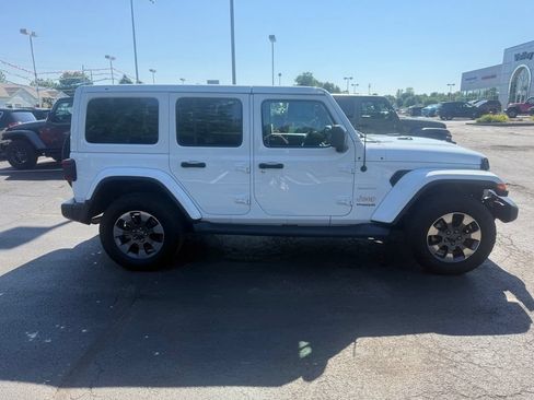 Certified 2019 Jeep Wrangler Unlimited Sahara AWD/4WD image 2