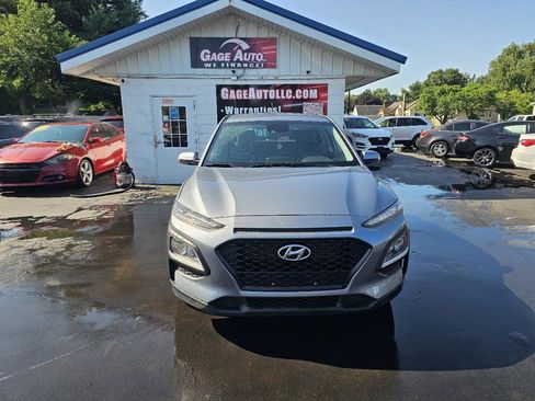 Used 2019 Hyundai Kona SE AWD/4WD image 2