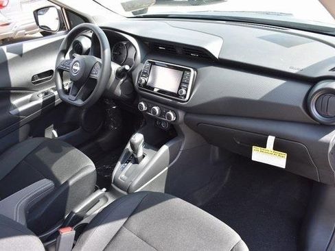 New 2025 Nissan Kicks Play S image 38