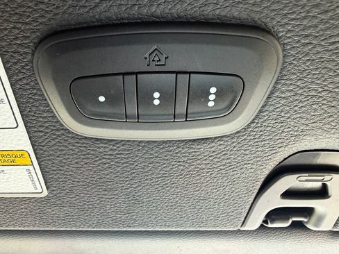 Used 2018 Jeep Wrangler Unlimited Sahara w/ LED Lighting Group AWD/4WD image 36