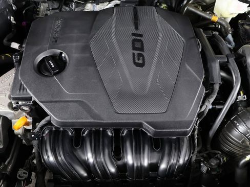 Certified 2025 Hyundai Tucson SE image 15