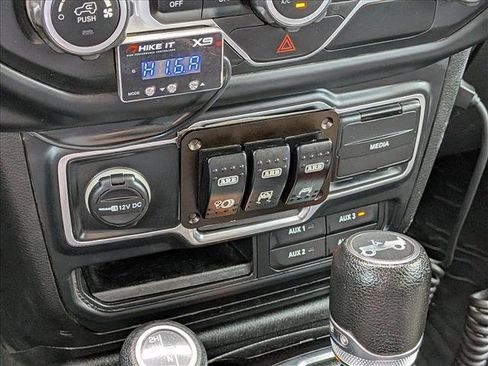 Used 2018 Jeep Wrangler Unlimited Sport AWD/4WD image 15