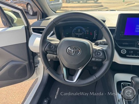 Used 2026 Toyota Corolla SE w/ Carpet Mat Package (TMS) FWD image 18