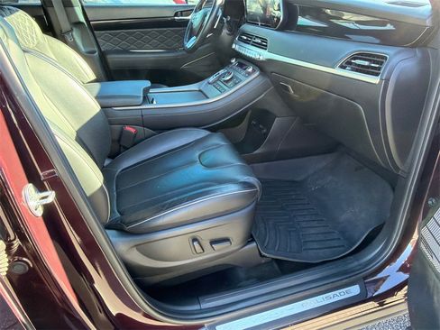 Used 2022 Hyundai Palisade Calligraphy image 13
