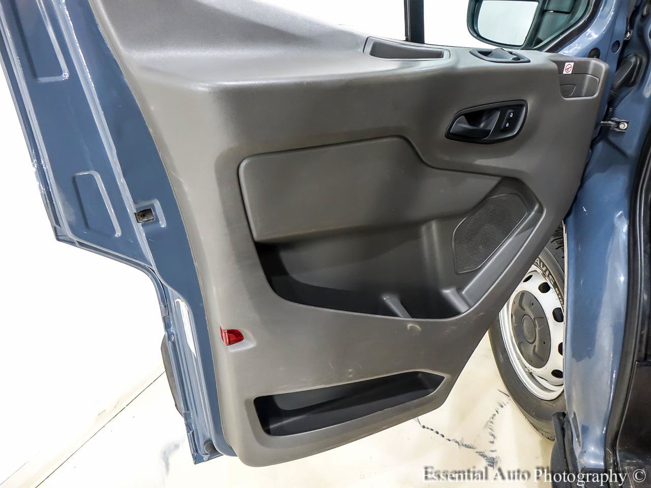 Used 2020 Ford Transit 250 148 High Roof Extended RWD image 14