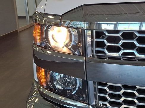 Used 2019 Chevrolet Silverado 2500 W/T w/ WT Convenience Package AWD/4WD image 9