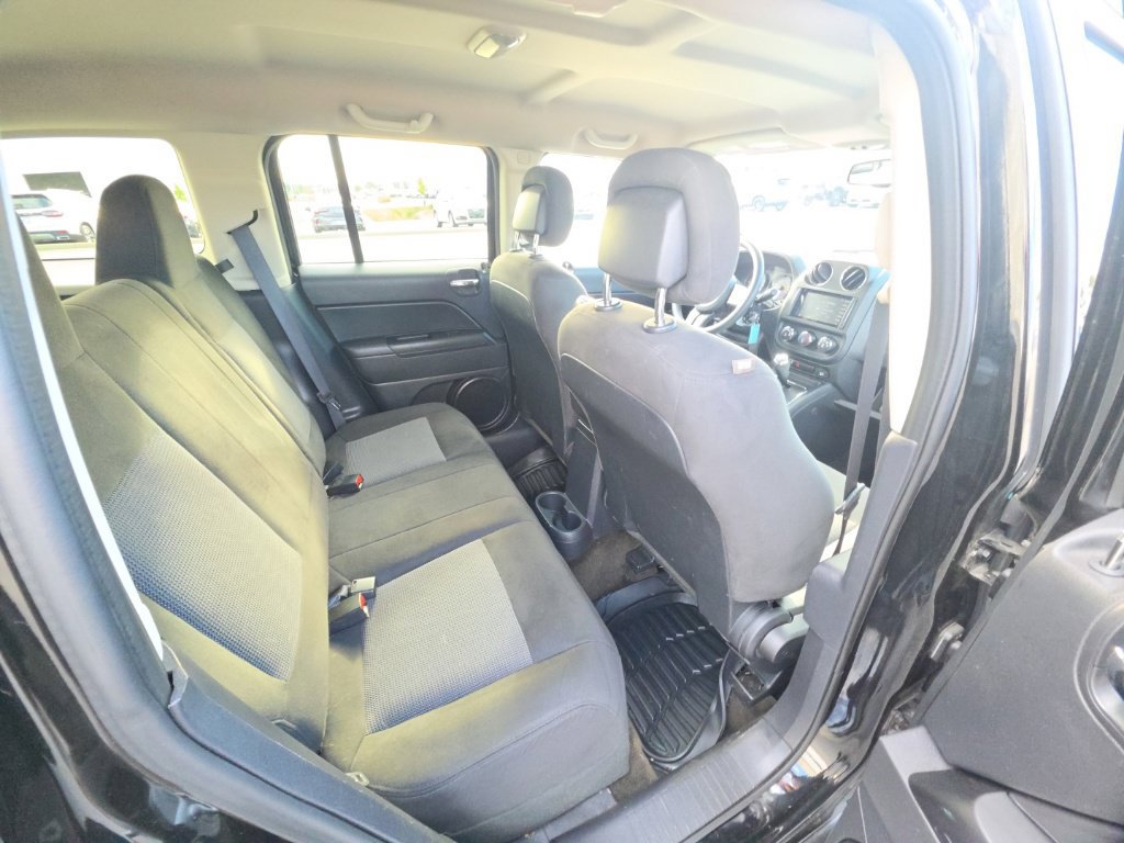 Used 2016 Jeep Patriot Sport w/ Power Value Group AWD/4WD image 27
