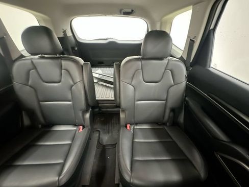 Certified 2024 Kia Telluride S FWD image 25