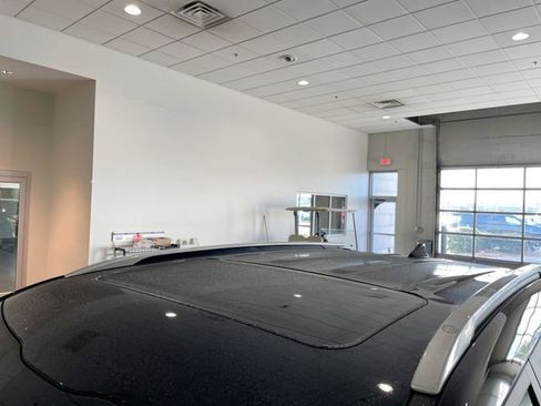 Used 2025 Kia Seltos EX w/ EX Sunroof Package image 8