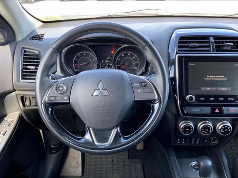 Used 2020 Mitsubishi Outlander Sport SE image 5