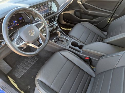 Used 2024 Volkswagen Jetta SE image 25