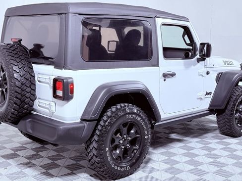 Used 2021 Jeep Wrangler Sport AWD/4WD image 3