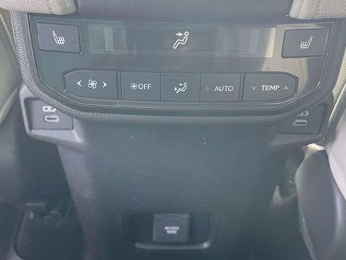 Used 2025 Toyota Grand Highlander FWD image 19