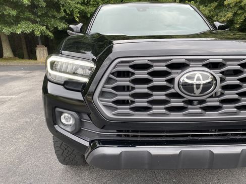 Used 2023 Toyota Tacoma TRD Off-Road w/ TRD Premium Off Road Package AWD/4WD image 14