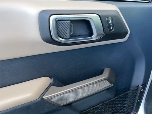 Used 2023 Ford Bronco Wildtrak image 22