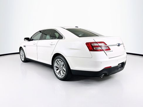 Used 2018 Ford Taurus Limited FWD image 5