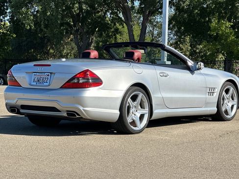 Used 2009 Mercedes-Benz SL 550 image 4