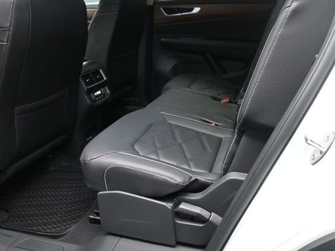 New 2026 Volkswagen Atlas SE FWD image 20